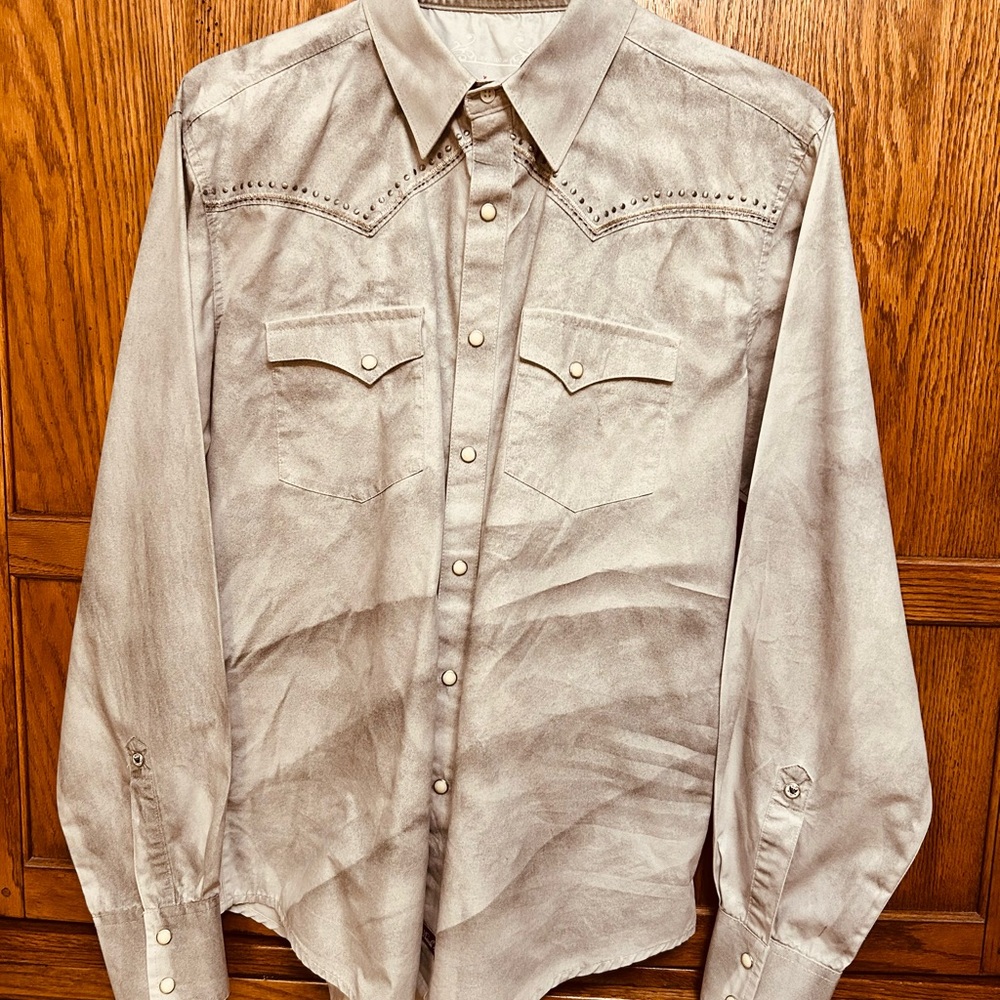 Wrangler Rock 47 Grey Stone Wash Embroidered Western Shirt with pearl snaps.